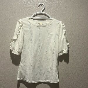 Blu Pepper Women’s Top Puff Ruffle Short Sleeve Round Neck Cream Size Medium